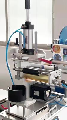 Manufacturer's direct supply of small semi-automatic flat labeling machine CH-615 plastic part labeling machine, cotton swab box labeling machine